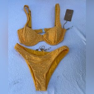 BerlookSunshine Floral Bikini Set M B02